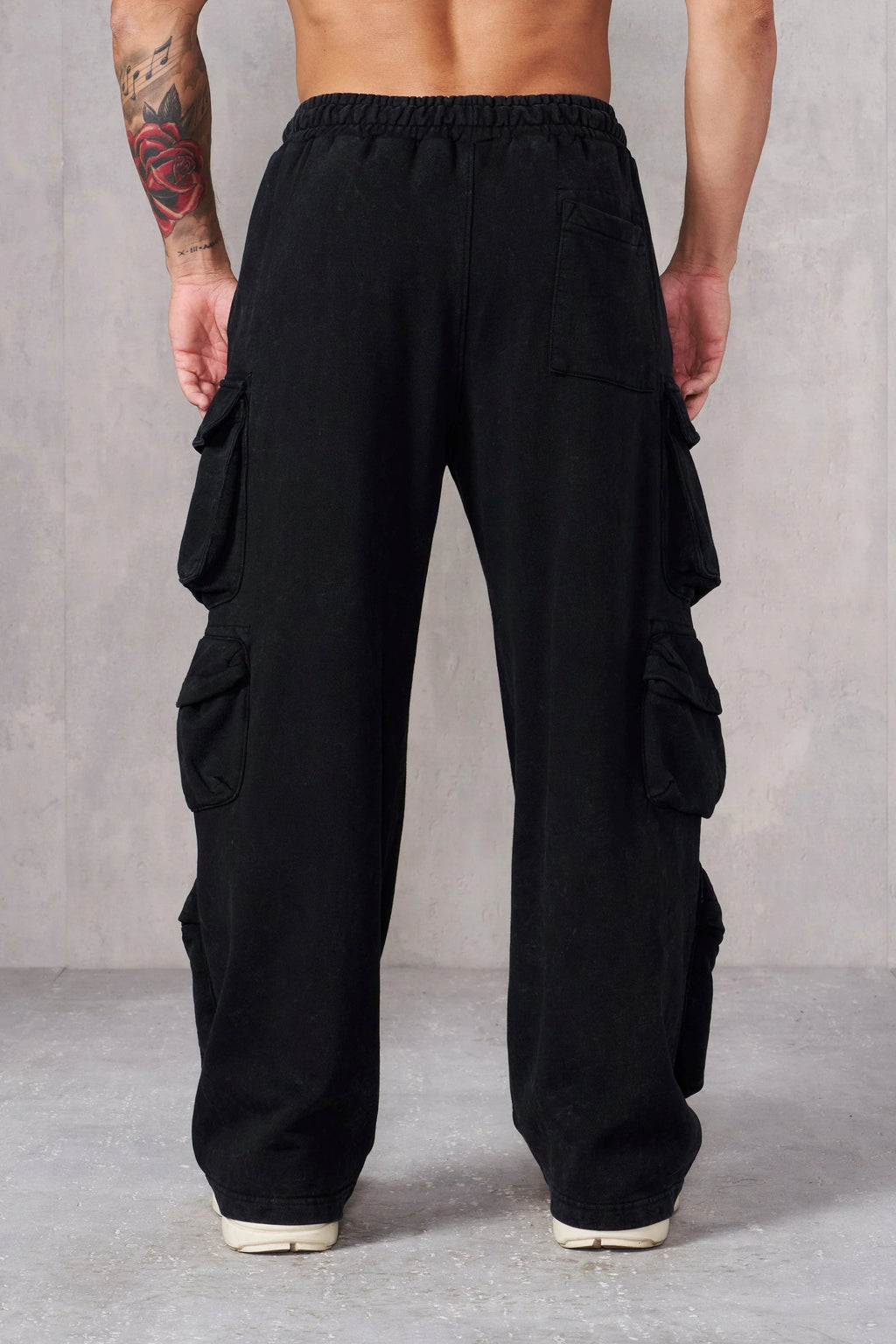 HELLA POCKET SWEATS BLACK