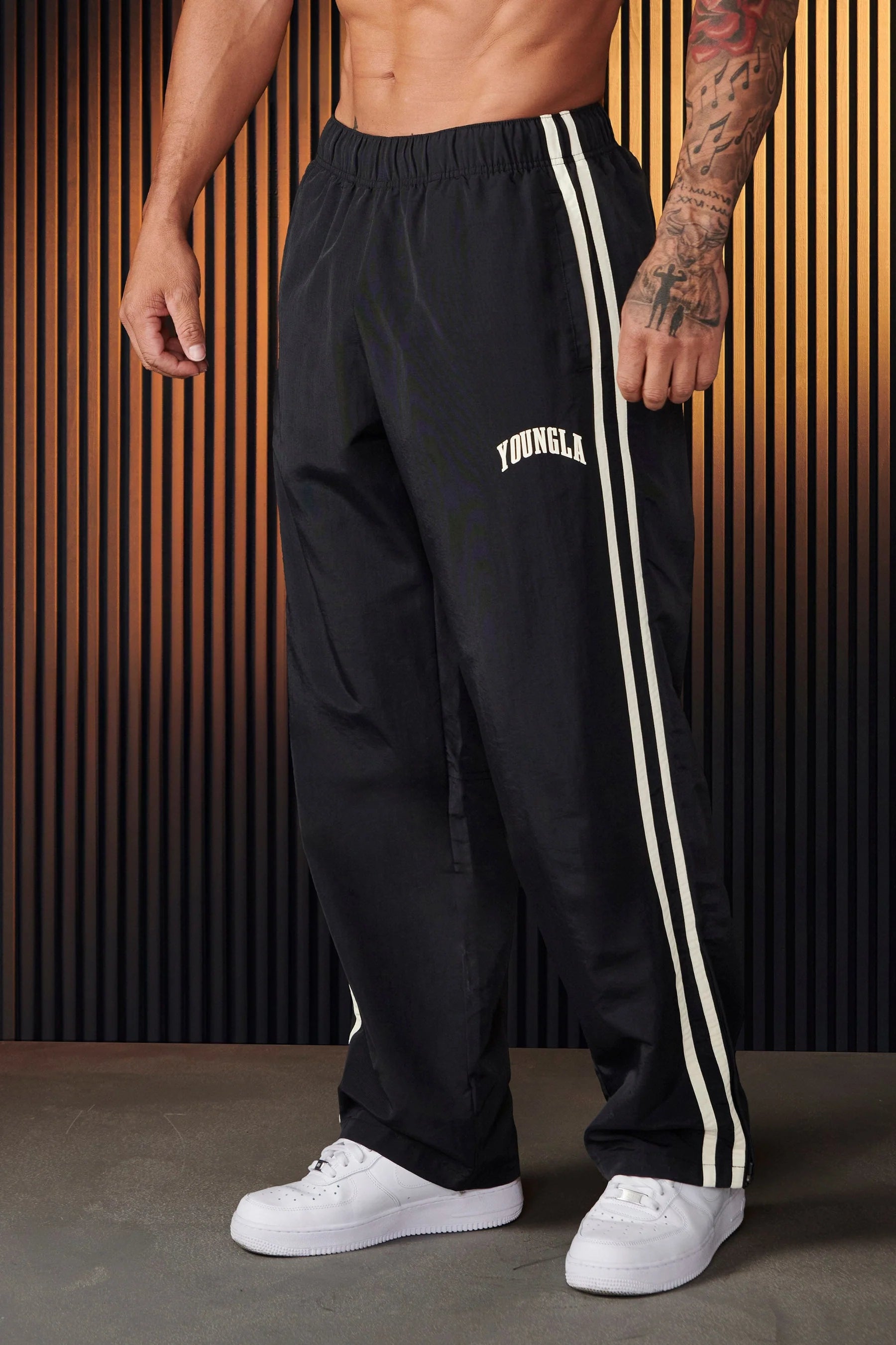 TRACK PANTS BLACK