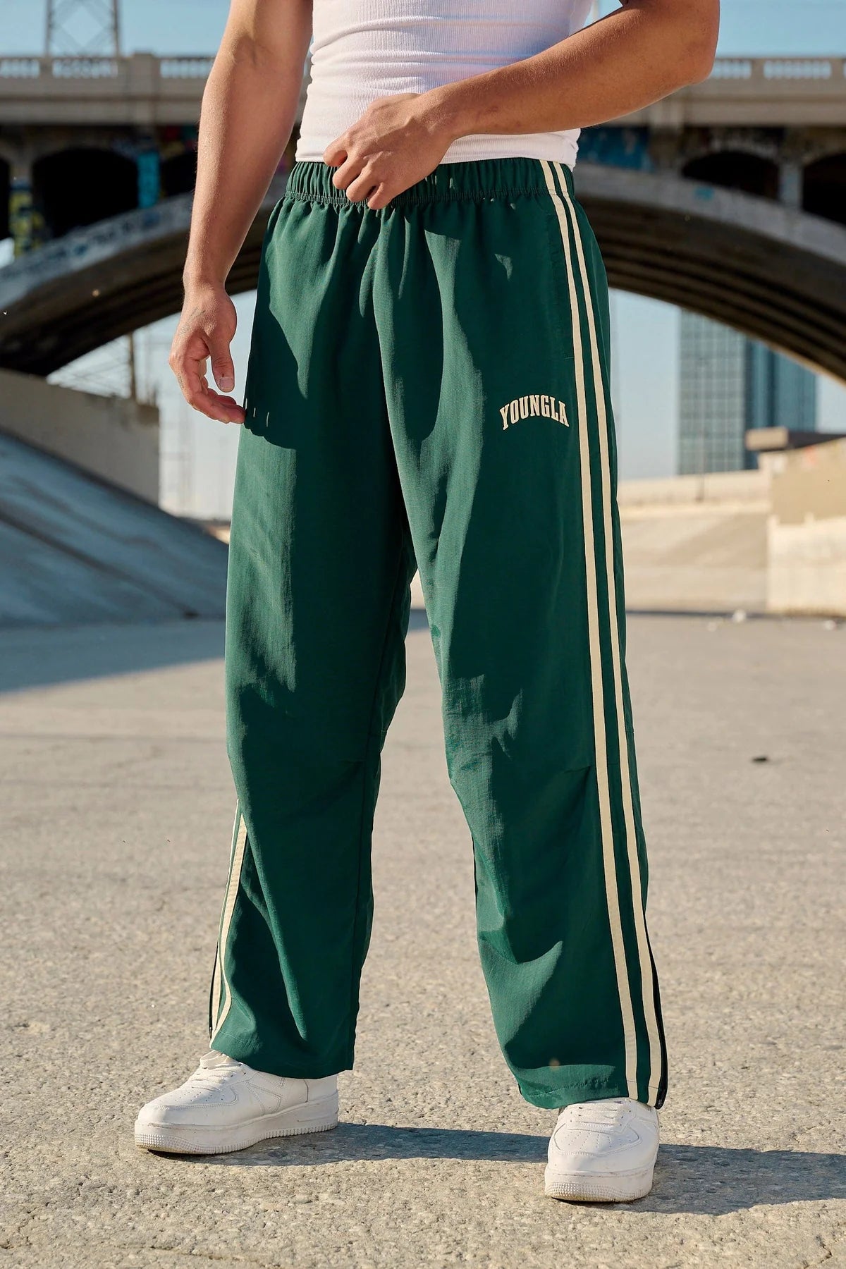 TRACK PANTS GREEN