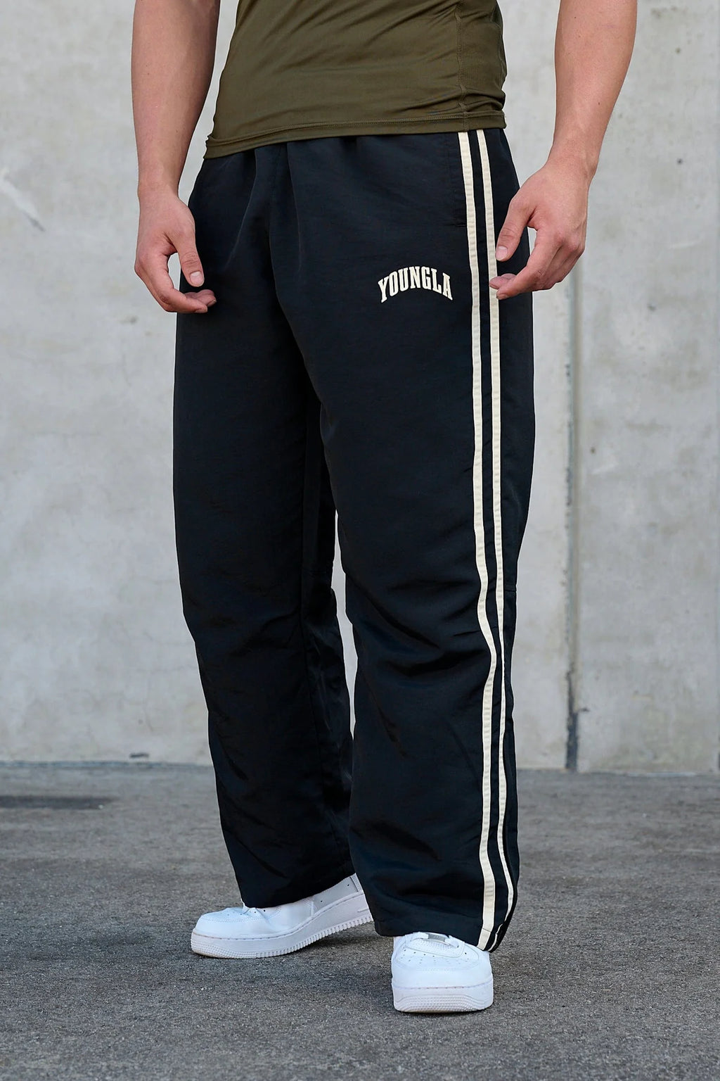 TRACK PANTS BLACK