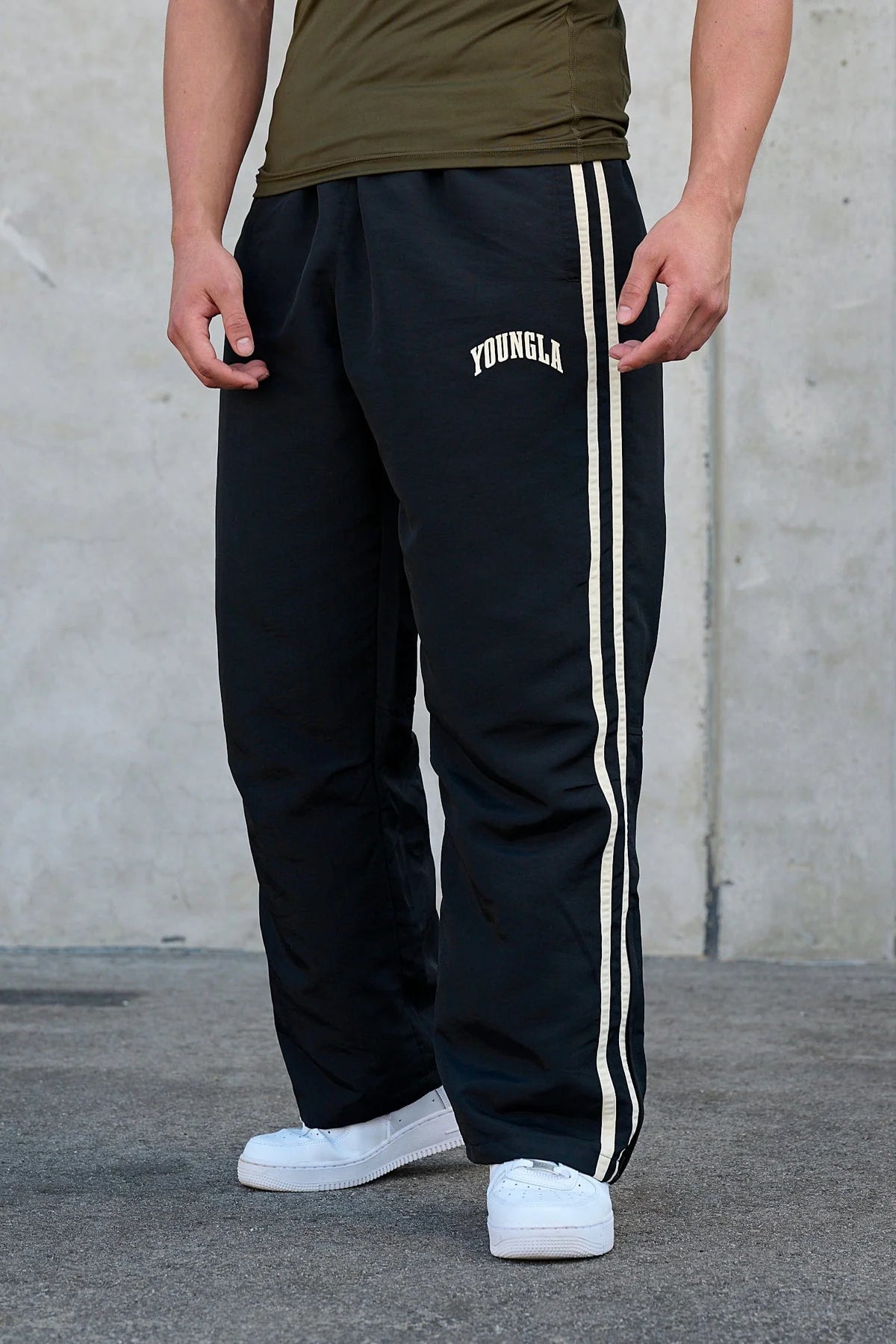 TRACK PANTS BLACK